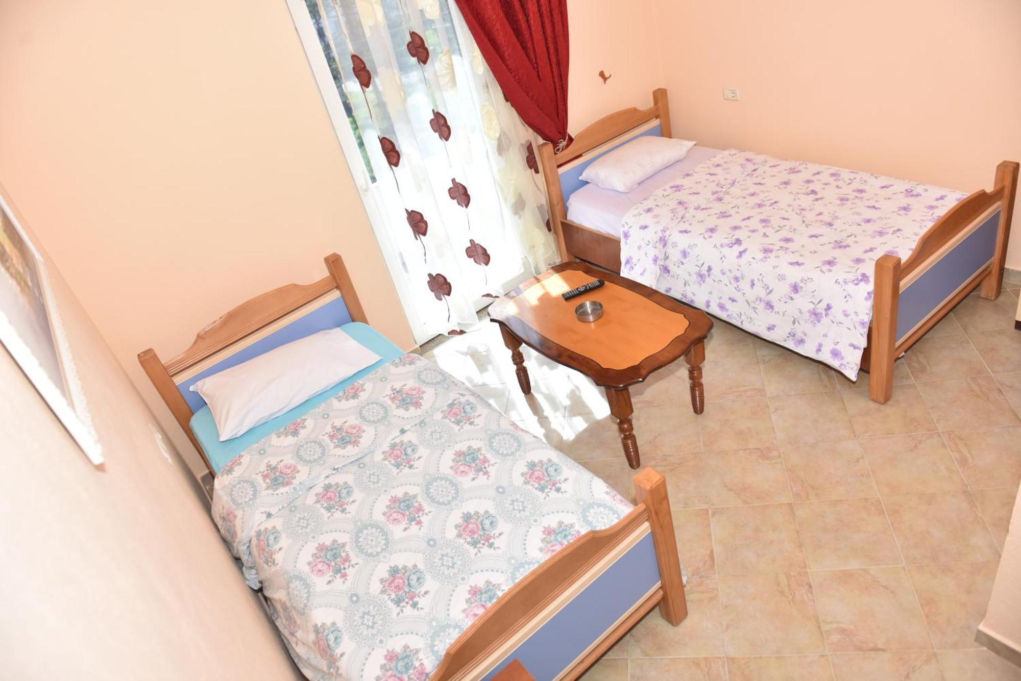 Hotel Termal Peshkopi エクステリア 写真